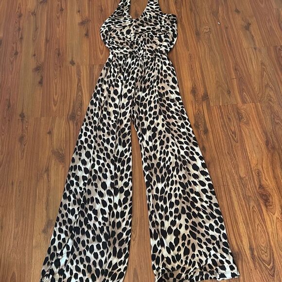 INC iinternational concepts halter leopard jumpsuit extra small wide leg - Picture 1 of 7